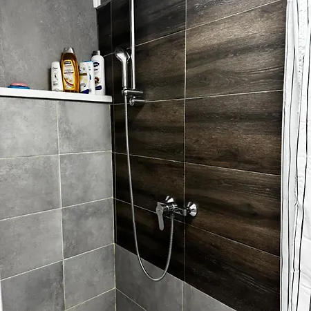 Apartmán Old Town Trotters 77 *