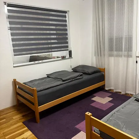 Old Town Trotters 77 Apartment *