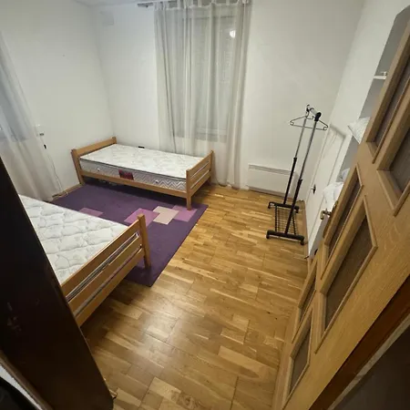 Apartment Old Town Trotters 77 *